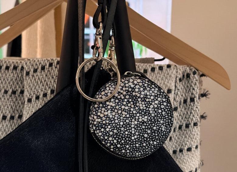 stingray 3" round pouch