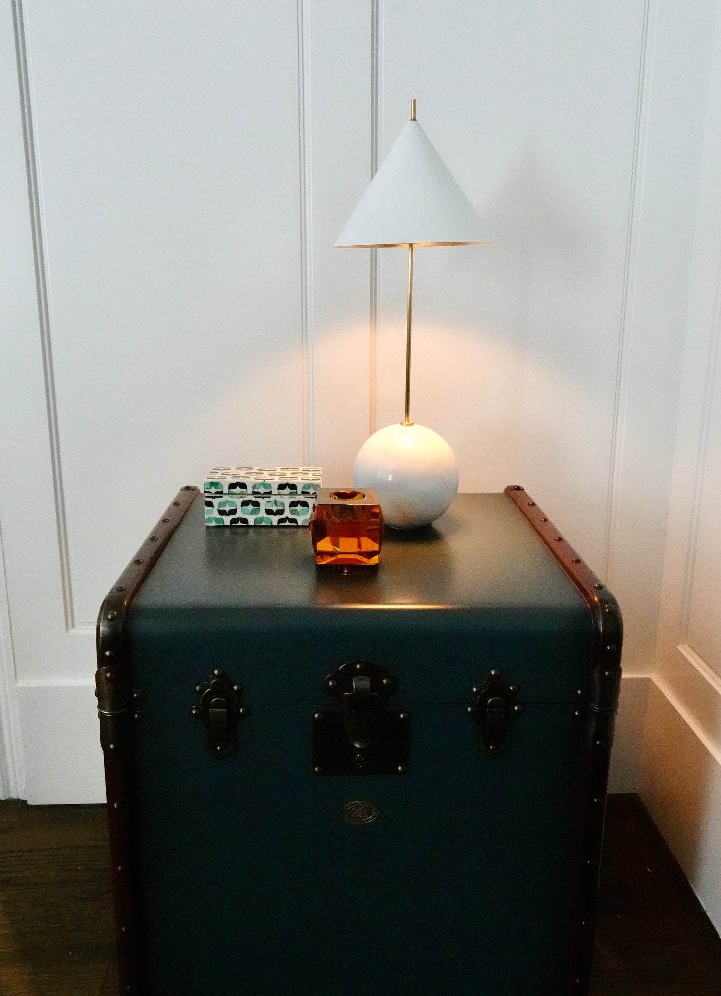 KELLY WEARSTLER 'CLEO' LAMP