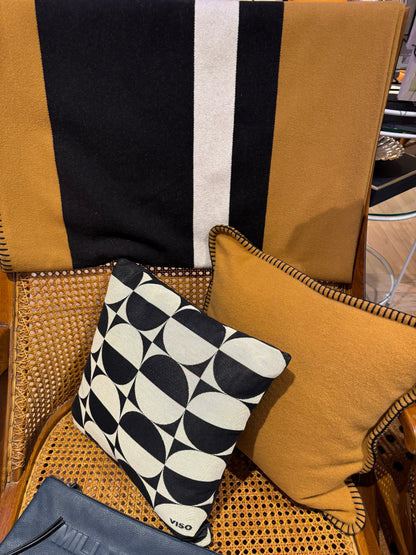 OPTICAL PILLOWS BY THE VISO PROJECT.