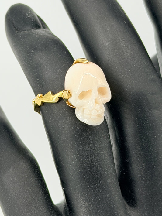 BLUSH PINK & 18KG CORAL SKULL RING