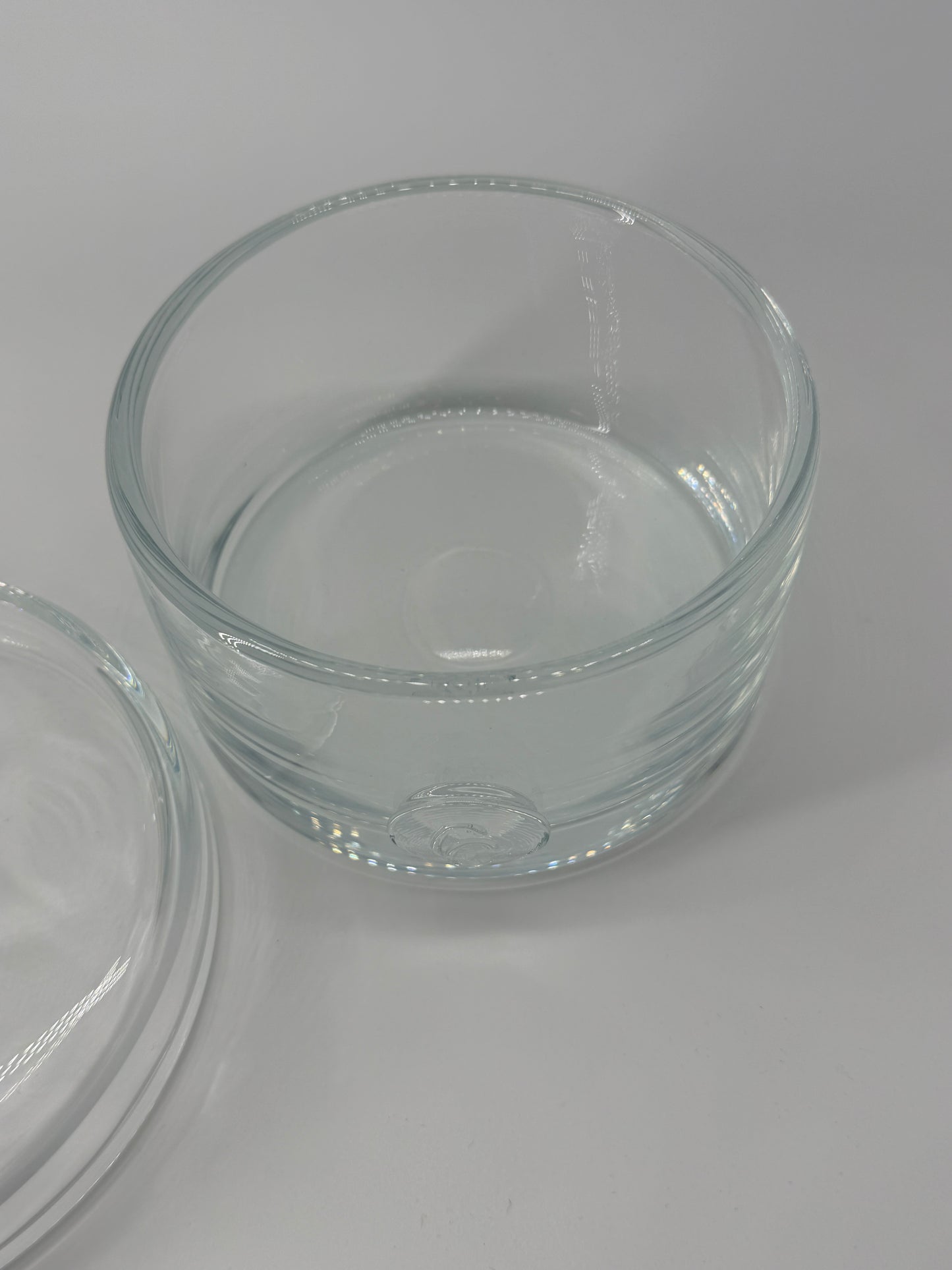 HEAVY HAND BLOWN CG CRISTAL CONTAINER WITH LID