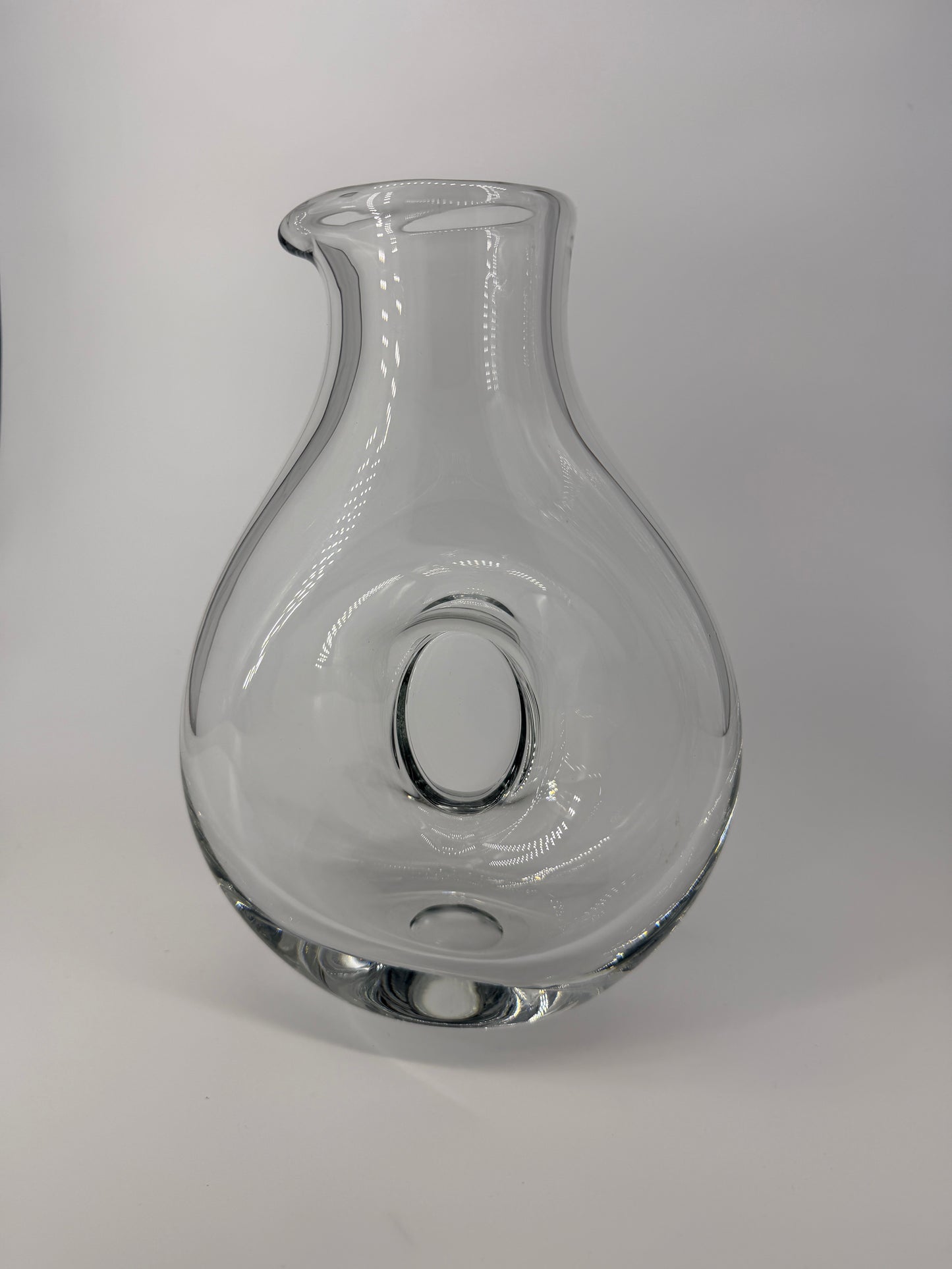 HEAVY CRYSTAL VINTAGE DECANTER