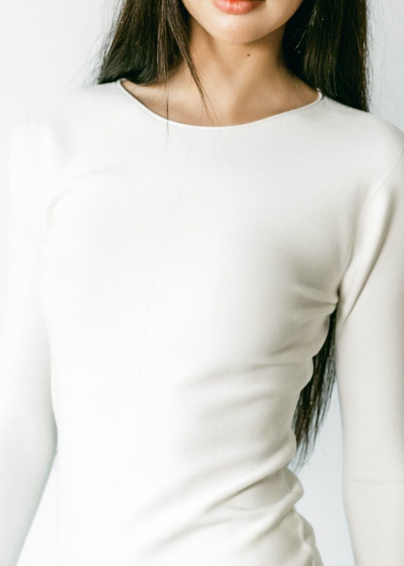 WALLACE SEAMLESS SWEATER